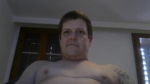 Snapshot of dirtybastard81 chatting on 01/09/25, 12:41 Jan online show from 01/09/25, 12:41