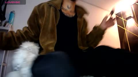 I just want to be happy online show from 12/21/25, 04:41