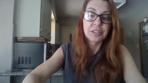 Snapshot of dirtydaisylou chatting on 01/22/25, 07:34 Daisy online show from 01/22/25, 07:34