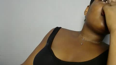 Snapshot of dirtydesirebabe chatting on 12/01/25, 04:17 dirtydesirebabe online show from 12/01/25, 04:17