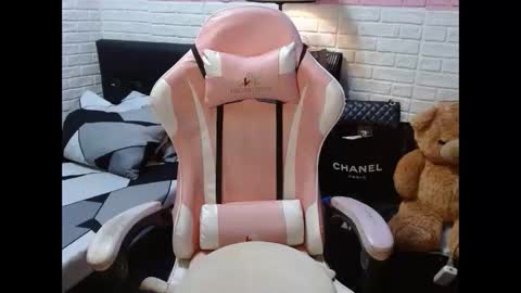 LEXA online show from 01/26/25, 01:58