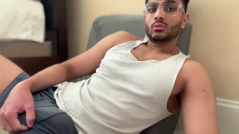 Snapshot of dirtynick1 chatting on 03/05/25, 04:35 dirtynick1 online show from 03/05/25, 04:35