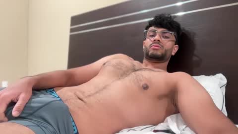 Snapshot of dirtynick1 chatting on 09/29/25, 12:38 dirtynick1 online show from 09/29/25, 12:38