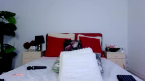 Chloe online show from 03/24/26, 09:58