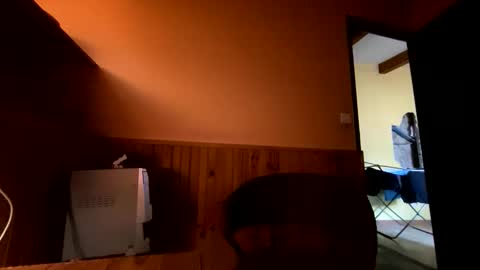 dirtyuniversal online show from 04/25/26, 01:41