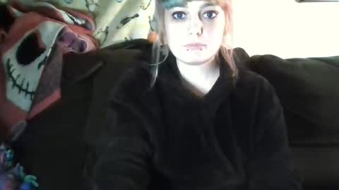 Snapshot of dirtyxhippie21 chatting on 01/18/26, 04:16 Crystal online show from 01/18/26, 04:16