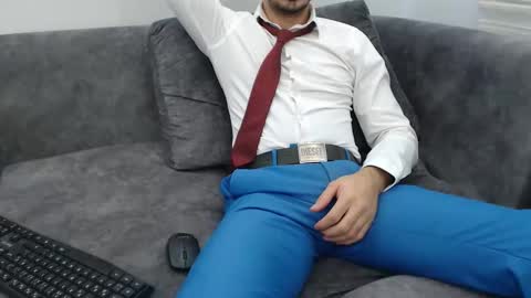 dirtyybooyy77 online show from 11/30/25, 11:03