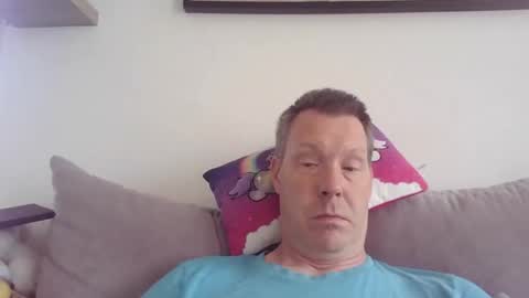 Snapshot of disney0988 chatting on 04/28/26, 03:39 disney0988 online show from 04/28/26, 03:39
