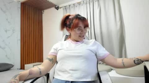 Snapshot of dita_bundy chatting on 06/02/26, 01:07 dita bundy online show from 06/02/26, 01:07
