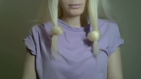 DitaMilton online show from 01/16/25, 08:14