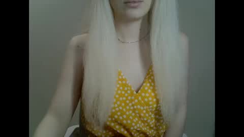 DitaMilton online show from 01/26/25, 12:33