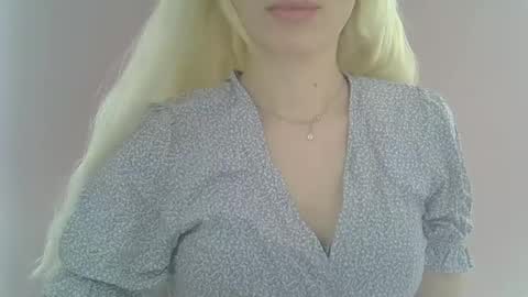 DitaMilton online show from 02/25/26, 10:58