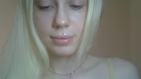 DitaMilton online show from 03/24/26, 08:36