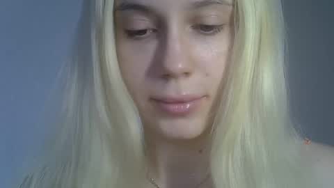 DitaMilton online show from 04/10/26, 02:55