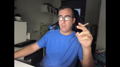 ditos_c online show from 10/28/25, 08:29