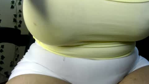 Snapshot of divadirty chatting on 12/21/24, 03:53 Mari online show from 12/21/24, 03:53