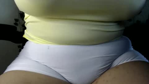 Snapshot of divadirty chatting on 12/21/24, 07:38 Mari online show from 12/21/24, 07:38