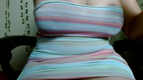 Snapshot of divadirty chatting on 03/10/25, 06:56 Mari online show from 03/10/25, 06:56