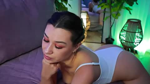 Tia online show from 03/30/26, 08:10