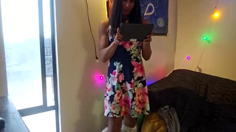 Snapshot of divina_jewels chatting on 02/06/26, 10:13 Divina Jewels online show from 02/06/26, 10:13