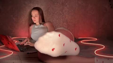 Snapshot of divine_hannah chatting on 02/12/25, 11:20 Hannah online show from 02/12/25, 11:20