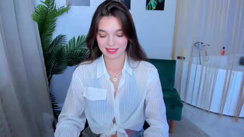 Hannah online show from 11/08/25, 04:23