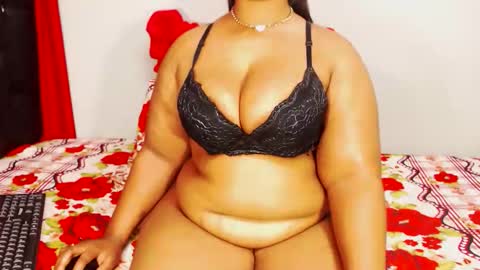 divinebooty93 online show from 10/12/25, 06:23