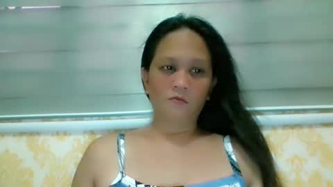     Divine Grace Close To Your Hear online show from 05/31/26, 01:18