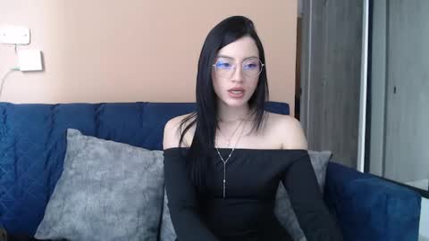 Hera online show from 05/25/26, 12:33