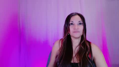 DivineLynn online show from 02/01/25, 05:37