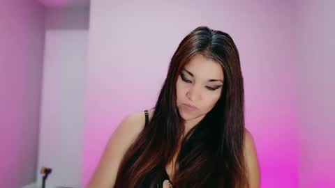 DivineLynn online show from 10/29/25, 07:04