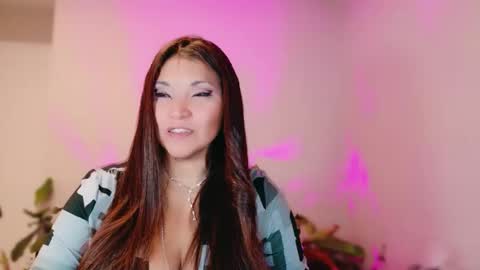 DivineLynn online show from 01/16/26, 12:31