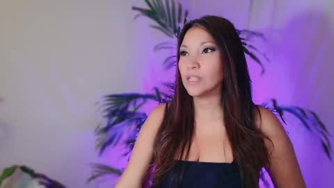 Snapshot of divinelynn chatting on 05/11/26, 01:06 DivineLynn online show from 05/11/26, 01:06