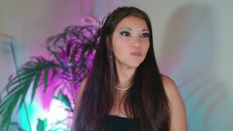 Snapshot of divinelynn chatting on 07/12/26, 01:57 DivineLynn online show from 07/12/26, 01:57