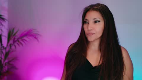 Snapshot of divinelynn chatting on 07/26/26, 04:58 DivineLynn online show from 07/26/26, 04:58