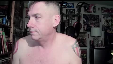 dix_handley_50 online show from 11/03/25, 12:17