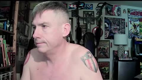 dix_handley_50 online show from 11/04/25, 01:43