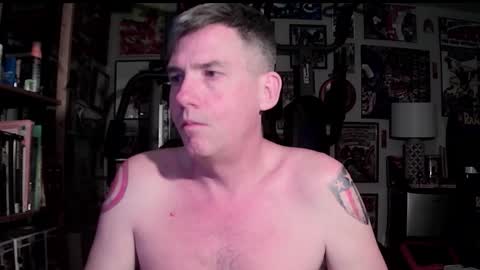 Snapshot of dix_handley_50 chatting on 03/16/26, 03:01 dix_handley_50 online show from 03/16/26, 03:01