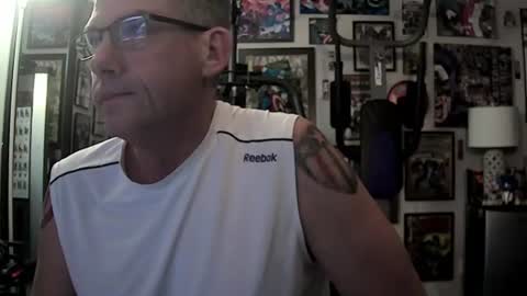dix_handley_50 online show from 07/15/26, 07:52