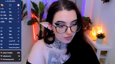 dixipixi_ online show from 12/14/24, 11:50