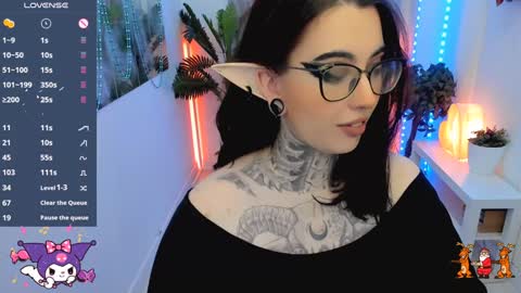 dixipixi_ online show from 12/29/24, 05:42