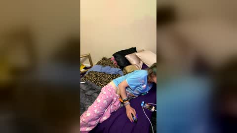 diztraxtion2468 online show from 04/09/26, 06:19