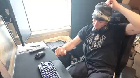 Hansel and Gretle online show from 02/17/26, 07:09