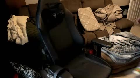 Hansel and Gretle online show from 03/18/26, 10:24