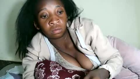 Snapshot of djamellah chatting on 06/30/26, 02:45 djamellah online show from 06/30/26, 02:45