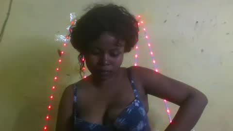 Snapshot of djami534591 chatting on 11/12/25, 01:22 djami534591 online show from 11/12/25, 01:22