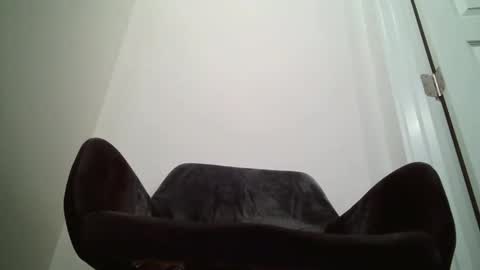Kyle online show from 10/21/25, 02:12