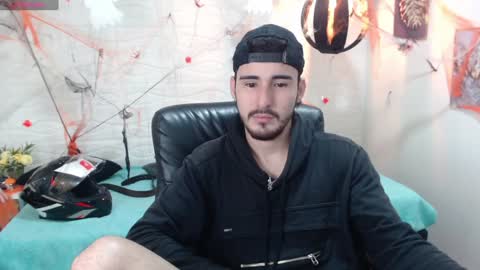 Snapshot of dmitrisanders1 chatting on 12/04/24, 12:52 Maybe in pvt online show from 12/04/24, 12:52