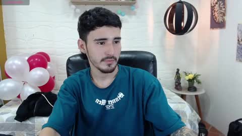 Snapshot of dmitrisanders1 chatting on 02/19/25, 09:25 Maybe in pvt online show from 02/19/25, 09:25