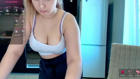 Snapshot of do_u_want_alice chatting on 05/20/26, 07:58 Alice online show from 05/20/26, 07:58